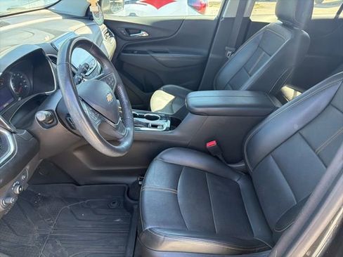 Used 2022 Chevrolet Equinox Premier image 9