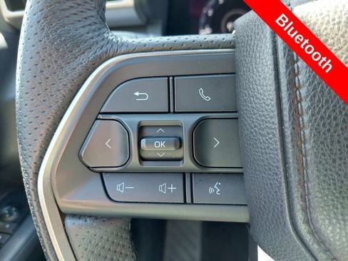 Used 2025 Toyota Tacoma TRD Off-Road AWD/4WD image 24