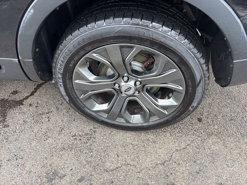 Used 2018 Ford Explorer Sport image 53