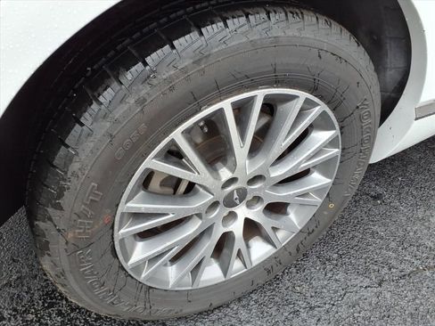 Used 2024 Genesis GV80 2.5T image 7