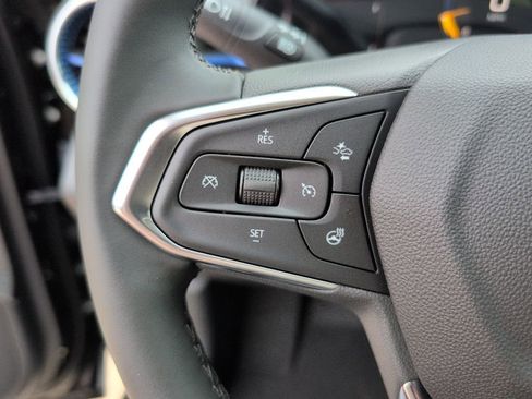 New 2026 Chevrolet Trax LT w/ Driver Confidence Package FWD image 15
