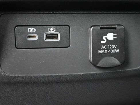 Used 2022 Nissan Frontier PRO-4X AWD/4WD image 18