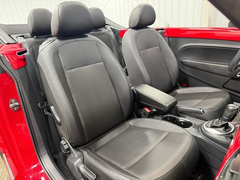 Used 2015 Volkswagen Beetle 1.8T image 25