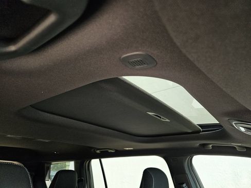 New 2026 Jeep Grand Cherokee L 2WD image 7