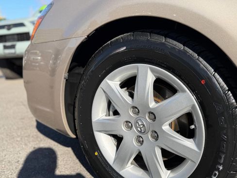 Used 2007 Toyota Avalon Limited image 30