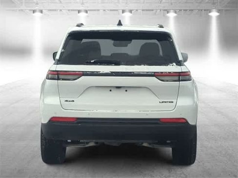 New 2025 Jeep Grand Cherokee Limited image 7