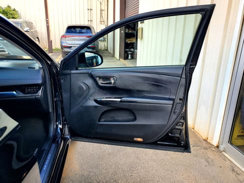 Used 2015 Toyota Avalon XLE Touring Sport Edition FWD image 26