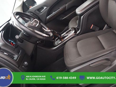 Used 2020 GMC Canyon SLE w/ Elevation Edition RWD image 9