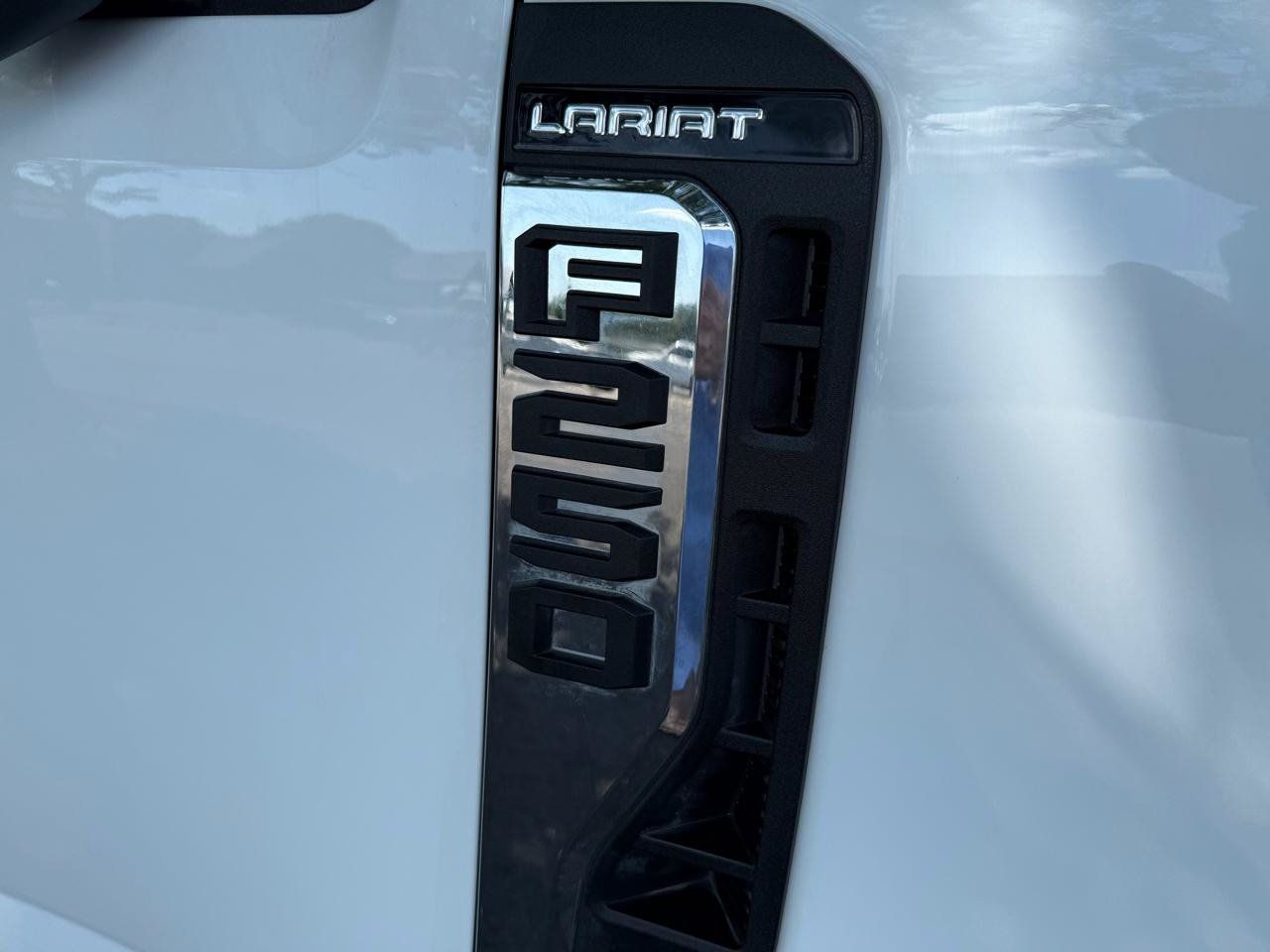 Used 2025 Ford F250 Lariat AWD/4WD image 46