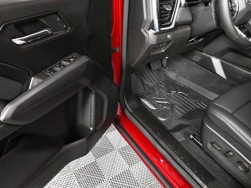 New 2026 GMC Canyon Elevation w/ Convenience Package image 7