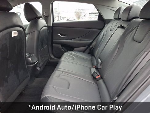 Used 2023 Hyundai Elantra Limited w/ Preferred Accessory Package image 10