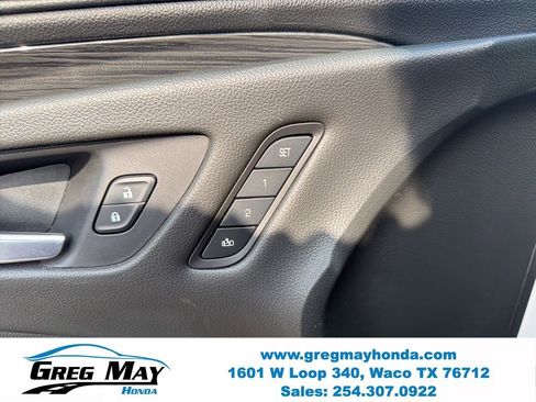 Used 2017 Buick Envision Essence w/ LPO, Hit The Road Package FWD image 22