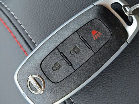 Used 2025 Nissan Kicks SR FWD image 36