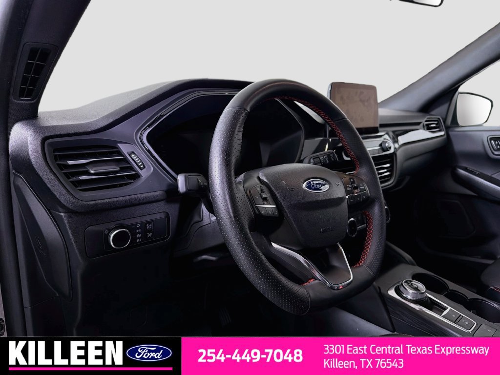 Used 2025 Ford Escape ST-Line FWD image 11
