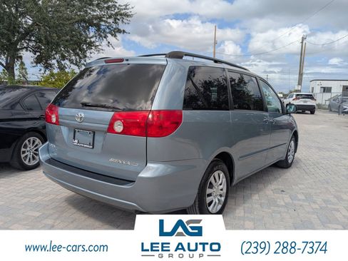 Used 2007 Toyota Sienna CE image 3