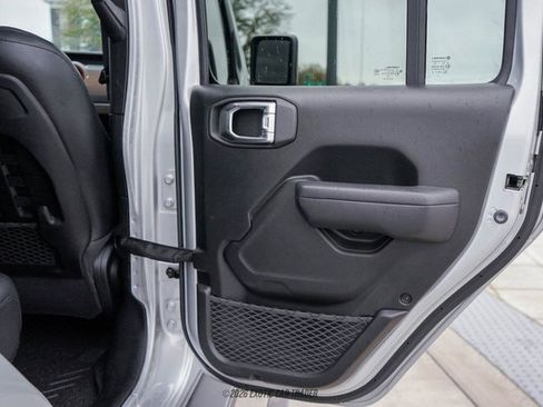 Used 2022 Jeep Gladiator Mojave w/ LED Lighting Group image 59