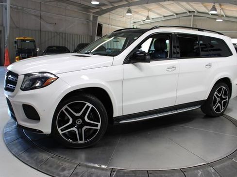 Used 2019 Mercedes-Benz GLS 550 4MATIC image 4