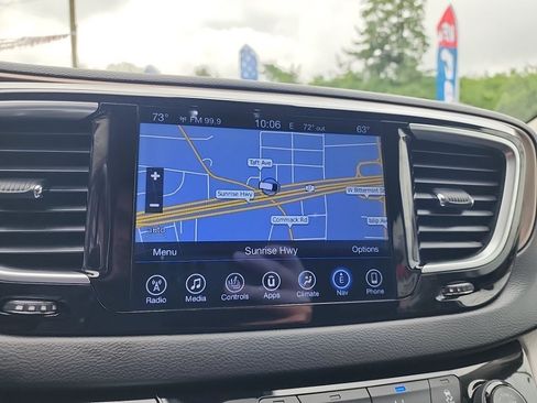 Used 2017 Chrysler Pacifica Touring-L Plus w/ Advanced Safetytec Group FWD image 20