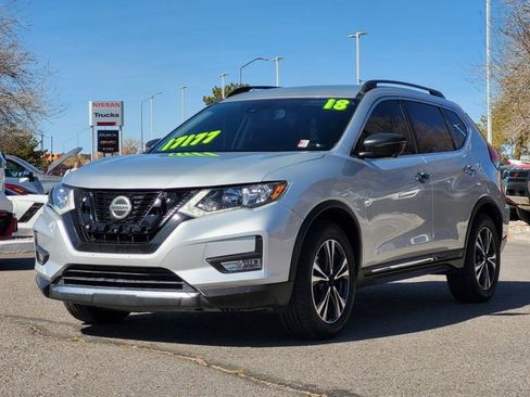 Used 2018 Nissan Rogue SL image 4