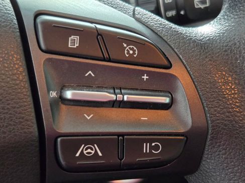 Used 2022 Hyundai Kona SEL FWD image 14