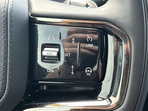 Used 2026 Land Rover Range Rover Velar S image 39