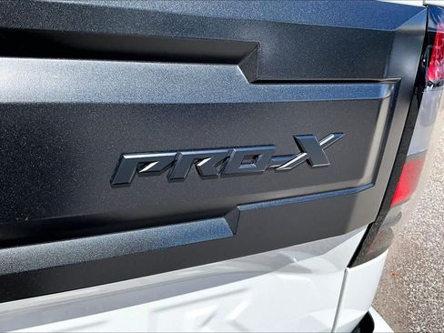 Used 2026 Nissan Frontier Pro-X w/ Pro Premium Package RWD image 10