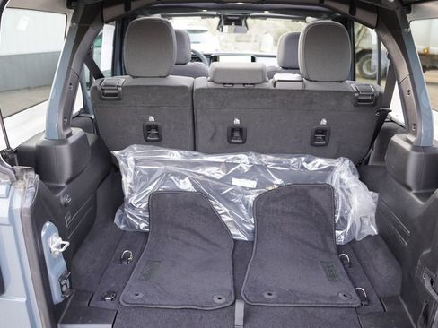 Certified 2025 Jeep Wrangler Unlimited Sahara w/ Safety Group image 22