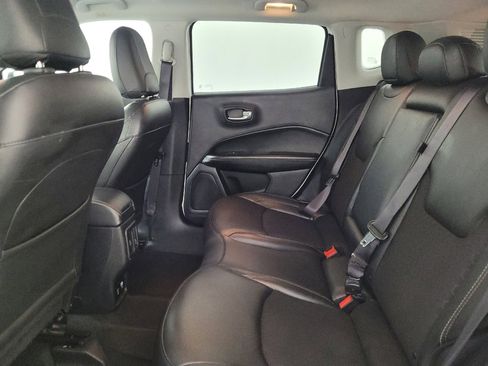 Used 2021 Jeep Compass Latitude w/ Convenience Group AWD/4WD image 18