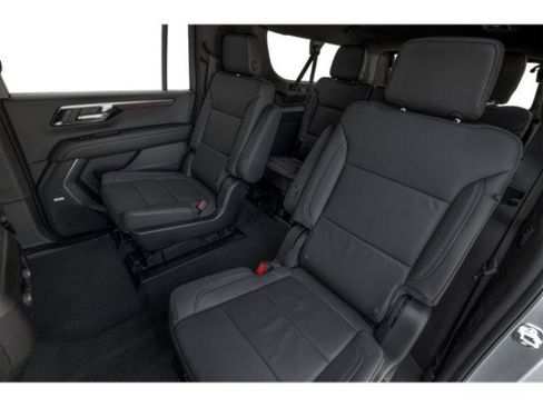 New 2026 Chevrolet Suburban LT w/ Comfort Package AWD/4WD image 15