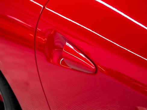 Used 2019 Ferrari Portofino RWD image 30