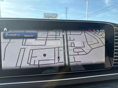 Used 2025 Mercedes-Benz GLS 450 4MATIC image 23