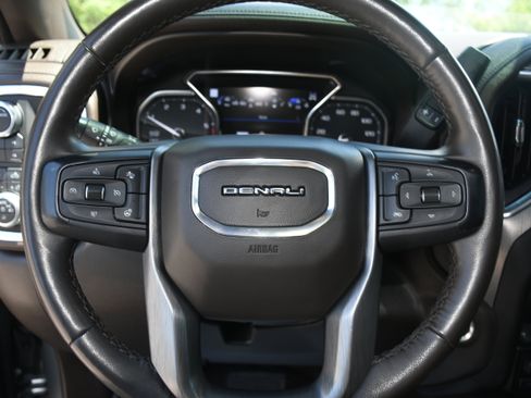 Used 2020 GMC Sierra 1500 Denali w/ Denali Ultimate Package AWD/4WD image 14