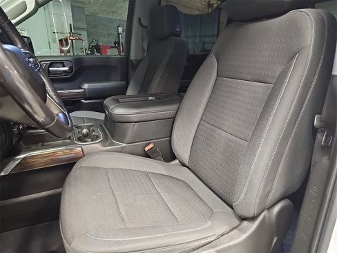 Used 2021 Chevrolet Silverado 1500 LT Trail Boss w/ Convenience Package II image 14