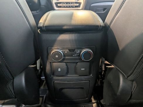 Used 2022 Ford Explorer XLT w/ Equipment Group 202A image 19