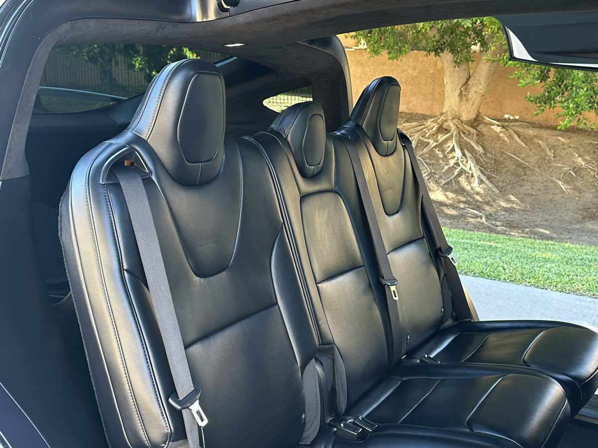 Used 2017 Tesla Model X 75D AWD/4WD image 17