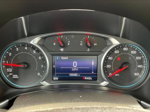 Used 2019 Chevrolet Equinox LT FWD image 16