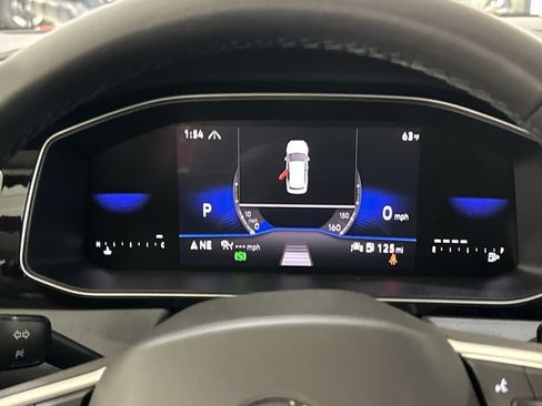 New 2026 Volkswagen Jetta SE FWD image 28