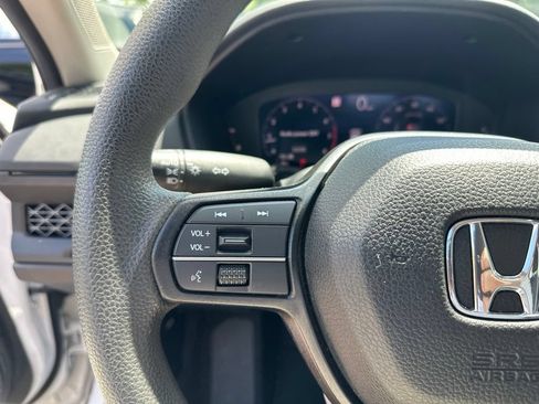 Certified 2023 Honda Accord EX image 31
