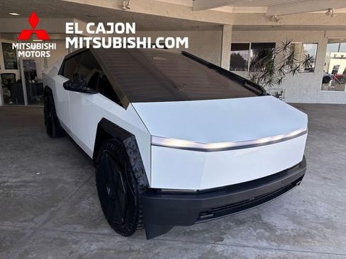 Used 2024 Tesla Cybertruck AWD Crew Cab image 1