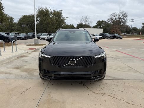 New 2026 Volvo XC90 B6 Ultra w/ Lounge Package image 6