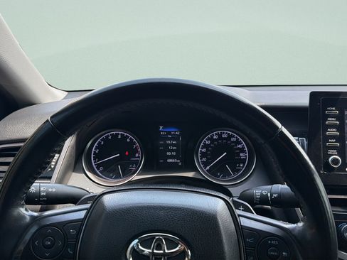 Used 2023 Toyota Camry SE FWD image 14