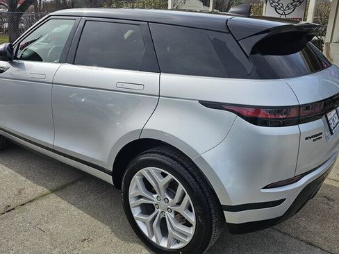 Used 2020 Land Rover Range Rover Evoque S image 4