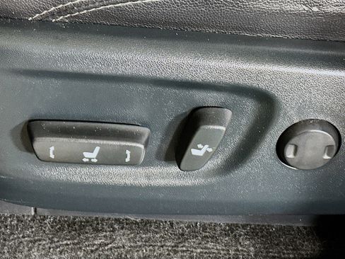 Used 2022 Toyota 4Runner Limited image 13