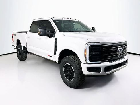 New 2026 Ford F250 Platinum w/ Tremor Off-Road Package image 24