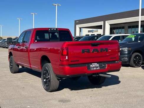 New 2026 RAM 3500 Big Horn AWD/4WD image 4