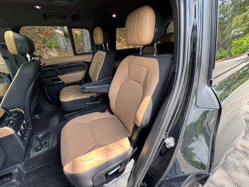 Used 2025 Land Rover Defender 130 V8 AWD/4WD image 48