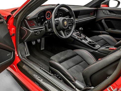 Used 2022 Porsche 911 GT3 RWD image 9