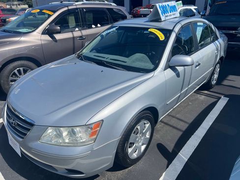 Used 2010 Hyundai Sonata GLS FWD image 1
