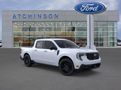 New 2025 Ford Maverick Lariat w/ Black Appearance Package image 7