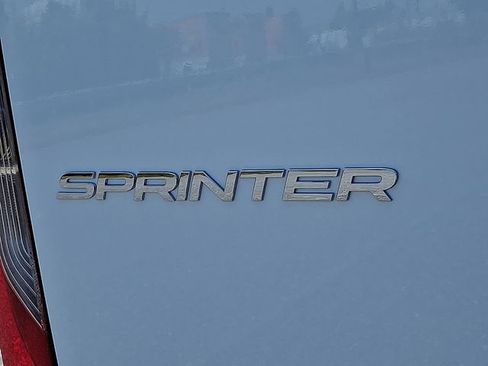 Used 2025 Mercedes-Benz Sprinter 2500 image 23